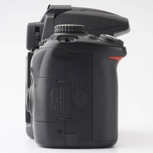 Load image into Gallery viewer, Nikon D5000 / AF-S NIKKOR 18-55mm f/3.5-5.6G DX VR