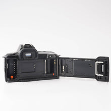 Load image into Gallery viewer, Canon EOS Kiss / ZOOM EF 28-80mm f/3.5-5.6 V USM