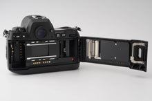 画像をギャラリービューアに読み込む, ニコン Nikon F100 一眼レフフィルムカメラ