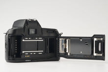 画像をギャラリービューアに読み込む, ニコン Nikon F70D 一眼レフフィルムカメラ