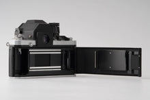 画像をギャラリービューアに読み込む, ニコン Nikon F2 フォトミック S / Nikon Ai-s Zoom-Nikkor 35-70mm F3.3-4.5