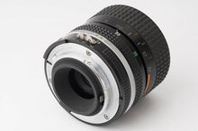 画像をギャラリービューアに読み込む, ニコン Nikon F2 フォトミック S / Nikon Ai-s Zoom-Nikkor 35-70mm F3.3-4.5