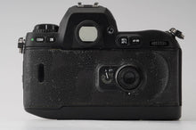 画像をギャラリービューアに読み込む, ニコン Nikon F100 一眼レフフィルムカメラ