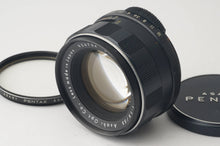 Load image into Gallery viewer, Asahi Pentax Super Takumar 55mm f/1.8 Early Model M42