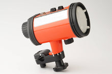 Load image into Gallery viewer, Nikon SPEEDLIGHT SB-105 Underwater Strobe for NIKONOS
