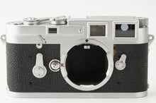 Load image into Gallery viewer, Leica M3 Double Stroke Rangefinder Film Camera