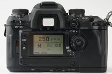 Load image into Gallery viewer, Minolta A7α7α-7 alpha-7 / VC-7 VERTICAL CONTROL GRIP