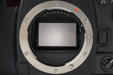 Load image into Gallery viewer, Minolta A7α7α-7 alpha-7 / VC-7 VERTICAL CONTROL GRIP