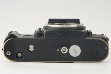 画像をギャラリービューアに読み込む, ニコン Nikon F3 アイレベル 35mm 一眼レフフィルムカメラ