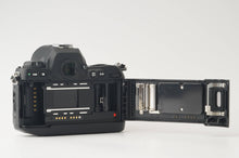 画像をギャラリービューアに読み込む, ニコン Nikon F100 一眼レフフィルムカメラ