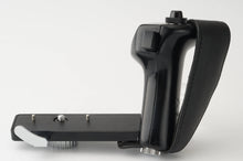Load image into Gallery viewer, Mamiya Left Hand Grip for M645 RB67 RZ67 C220 C330