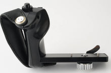 Load image into Gallery viewer, Mamiya Left Hand Grip for M645 RB67 RZ67 C220 C330
