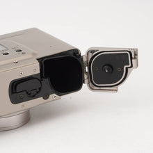 画像をギャラリービューアに読み込む, コンタックス Contax T ix / Carl Zeiss Sonnar 28mm F2.8 T*