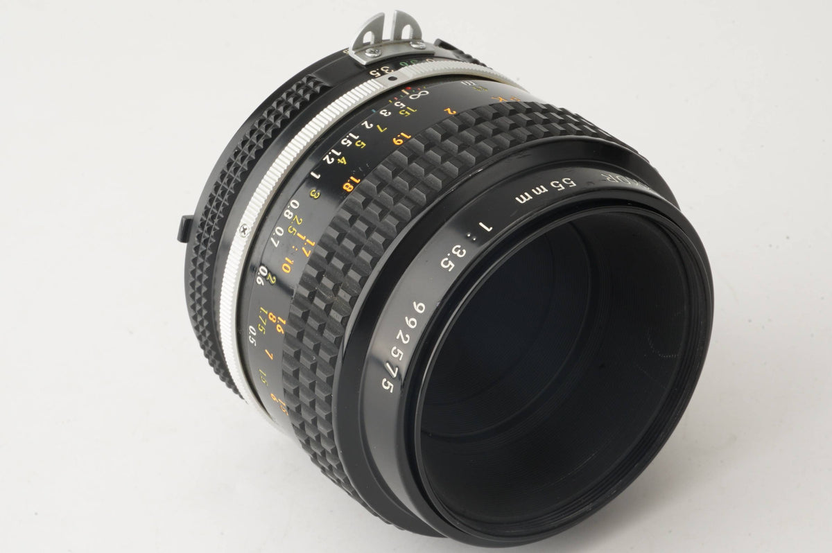 Nikon Ai Micro NIKKOR 55mm f/3.5 – Natural Camera