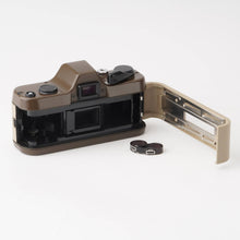 画像をギャラリービューアに読み込む, ペンタックス Pentax auto 110 マロン/ PENTAX-110 24mm F2.8 / 50mm F2.8 / 70mm F2.8