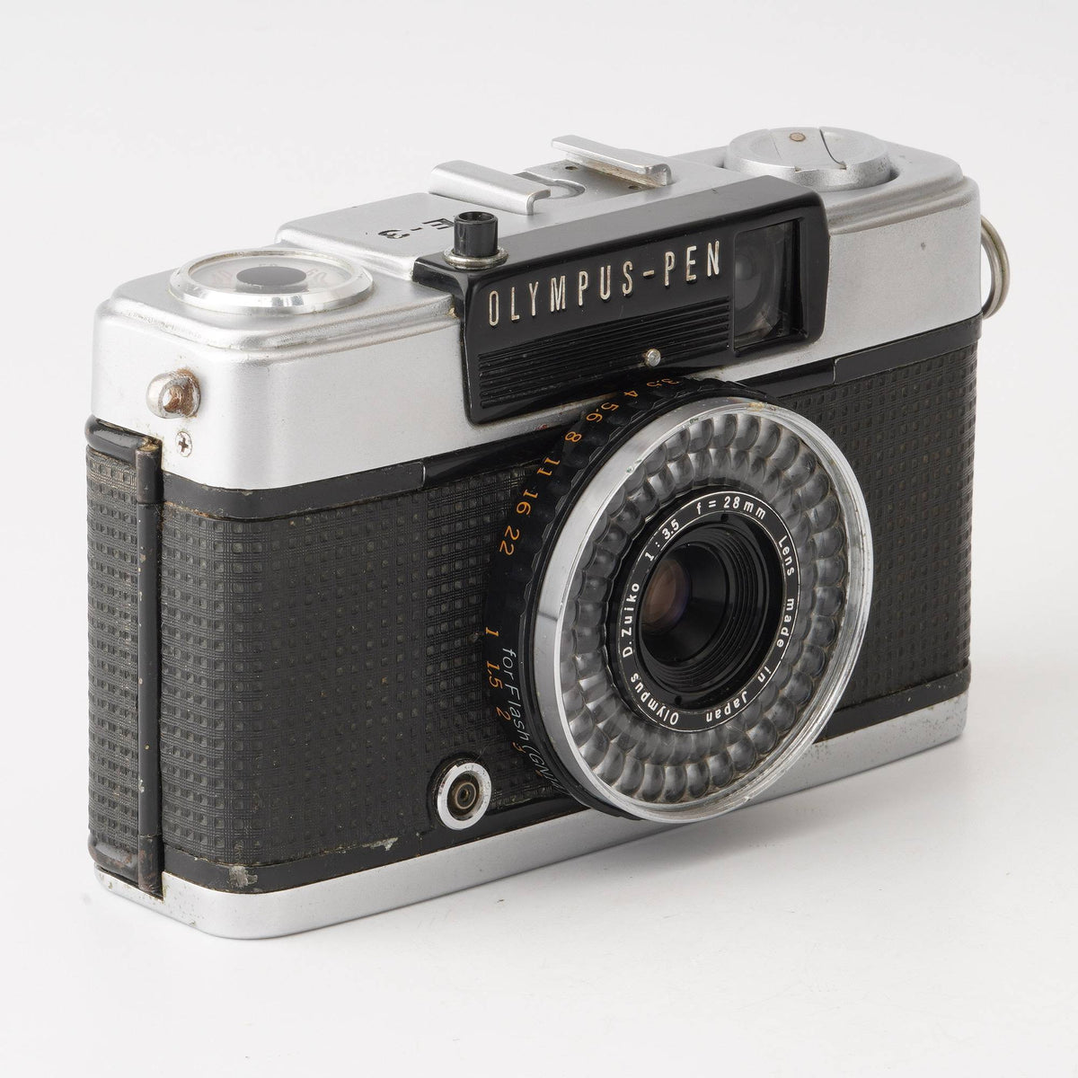 フィルムカメラ Olympus PEN / F-zuiko F3.5 28mm #04 オリンパス Olympus PEN EE-3 / D.Zuiko 28mm F3.5 – Natural