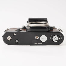 画像をギャラリービューアに読み込む, ニコン Nikon F2 フォトミックA DATA トカゲ革