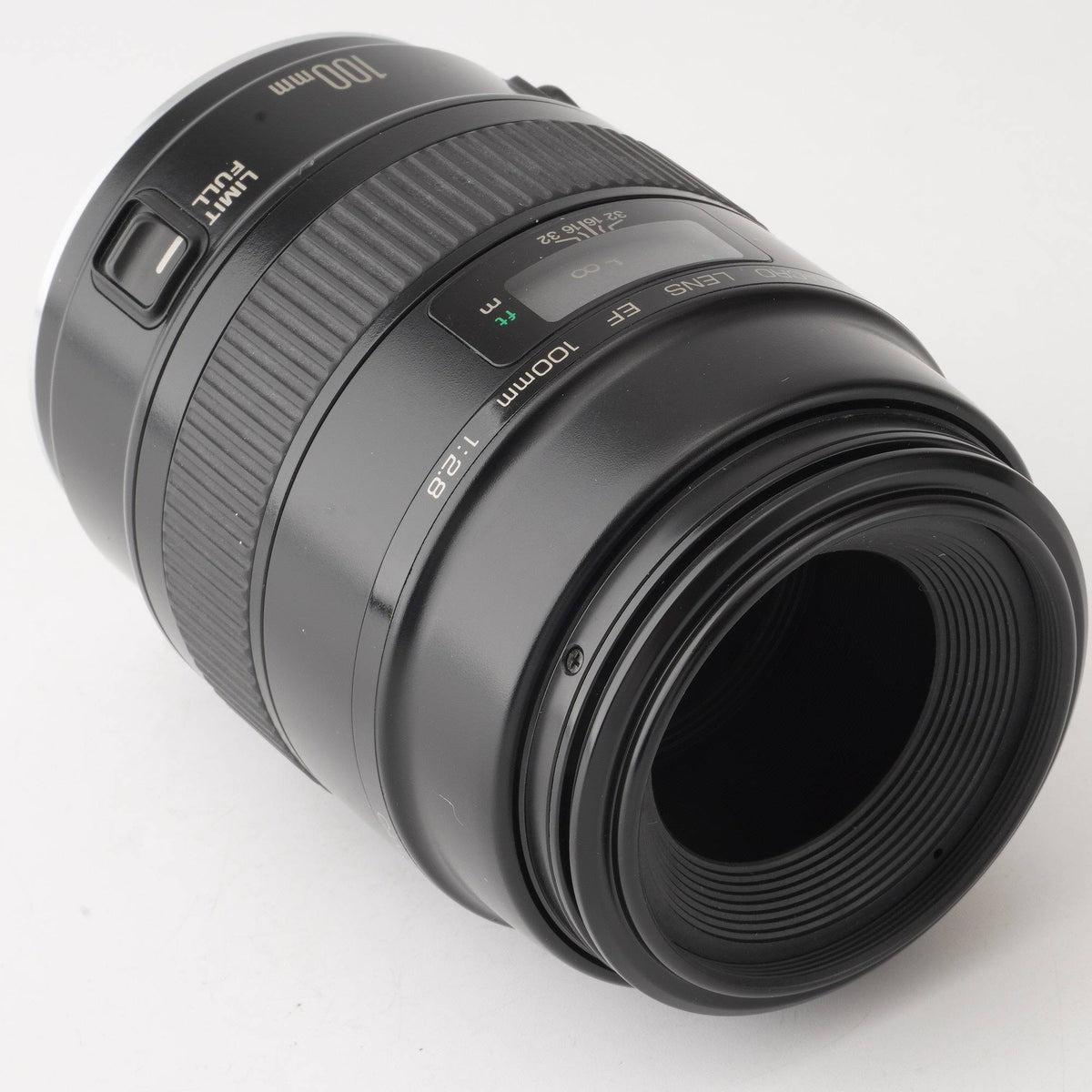 Canon MACRO LENS EF 100mm f/2.8 – Natural Camera