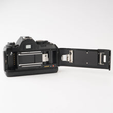 Load image into Gallery viewer, Nikon F 501 / Nikon AF NIKKOR 35-70mm f/3.3-4.5