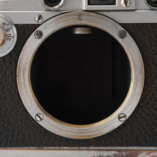 Load image into Gallery viewer, Leica IIIa 35mm Rangefinder Camera