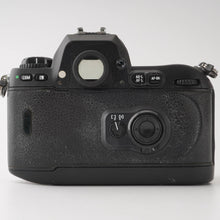 Load image into Gallery viewer, Nikon F100 SLR Film Camera