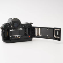 Load image into Gallery viewer, Nikon F100 SLR Film Camera
