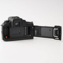 Load image into Gallery viewer, Canon EOS 7S SLR Film Camera