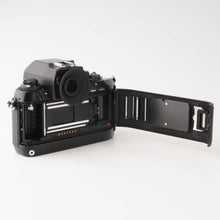 Load image into Gallery viewer, Nikon F4 / AF Nikkor 35-105mm f/3.5-4.5 (10060)