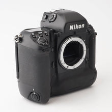 Load image into Gallery viewer, Nikon F5 Body (10290)