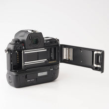 Load image into Gallery viewer, Nikon F5 Body (10290)