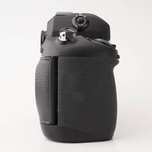 Load image into Gallery viewer, Nikon F100 SLR Film Camera (10325)