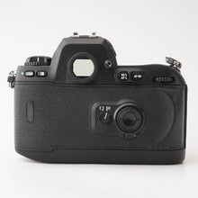 Load image into Gallery viewer, Nikon F100 SLR Film Camera (10325)