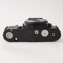 Load image into Gallery viewer, Nikon FE / Ai-s Zoom-NIKKOR 35-105mm f/3.5-4.5 (10349)