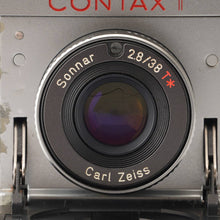 Load image into Gallery viewer, Contax T / Carl Zeiss Sonnar 38mm f/2.8 T*
