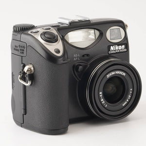 ニコン Nikon COOLPIX 5000 / ZOOM NIKKOR 7.1-21.4mm F2.8-4.8 / MB-E5000