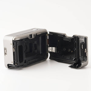 Fujifilm CARDIA mini TIARA Point and Shoot 35mm Film Camera / Fujnon SUPER EBC 28mm f/3.5