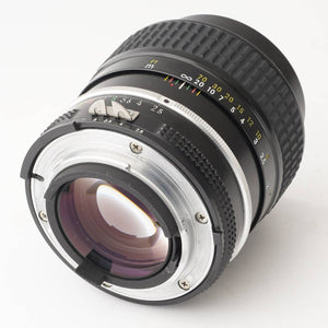 Nikon Ai NIKKOR 105mm f/2.5