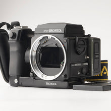 Load image into Gallery viewer, Zenza Bronica ETR Si Waist Level Finder 6x4.5 Medium Format Film Camera
