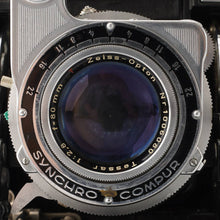 Load image into Gallery viewer, Zeiss Ikon Super Ikonta 532/16 / Zeiss-Opton Tessar 80mm f/2.8
