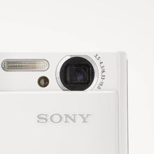 Load image into Gallery viewer, Sony Cyber shot DSC T10 / Carl Zeiss 3x 6.33-19mm f/3.5-4.3
