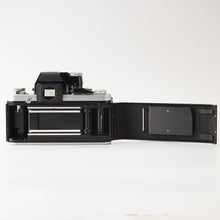 Load image into Gallery viewer, Nikon F2 Photomic Body 35mm SLR Film Camera
