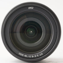 Load image into Gallery viewer, Sony DT 18-200mm f/3.5-6.3
