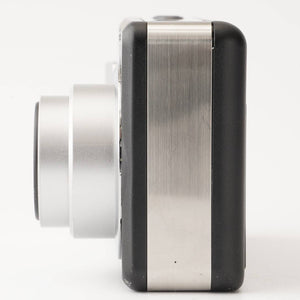 Ricoh Caplio R1 / 4.8x Wide Zoom Lens 4.6-22mm f/3.3-4.8