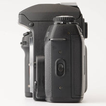 Load image into Gallery viewer, Nikon F80 / AF NIKKOR 35-105mm f/3.5-4.5
