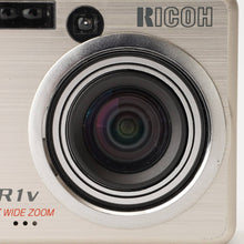 画像をギャラリービューアに読み込む, リコー Ricoh Caplio R1V / 4.8x Wide Zoom Lens 4.6-22.2mm F3.3-4.8
