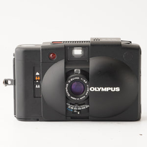 Olympus XA2