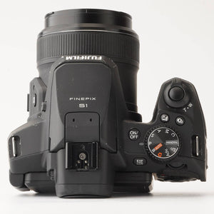 Fujifilm FinePix S1 / Super EBS Fujinon Lens 50x Zoom 4.3-215mm f/2.8-5.6