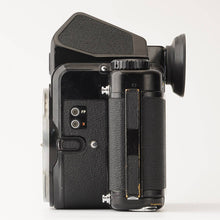Load image into Gallery viewer, Pentax 6x7 Mirror Up
