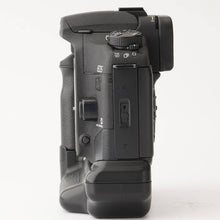 Load image into Gallery viewer, Canon EOS 7S Body / Battery Pack BP-300
