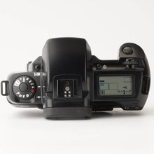 Load image into Gallery viewer, Canon EOS 5 / Zoom Lens EF 28-105mm f/3.5-4.5

